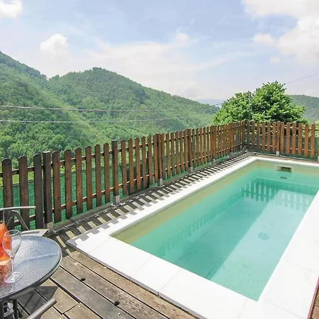 Amazing In Montefegatesi With Wifi * Tereglio