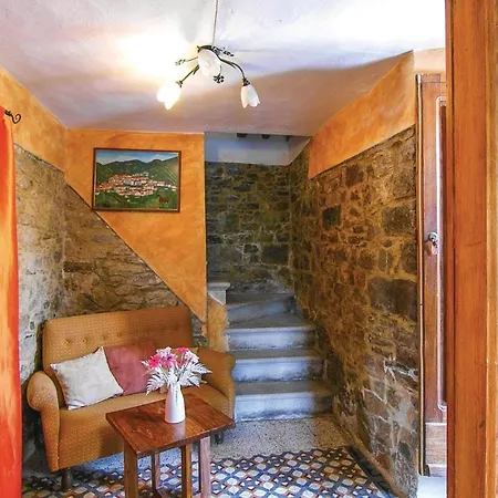 Amazing In Montefegatesi With Wifi *