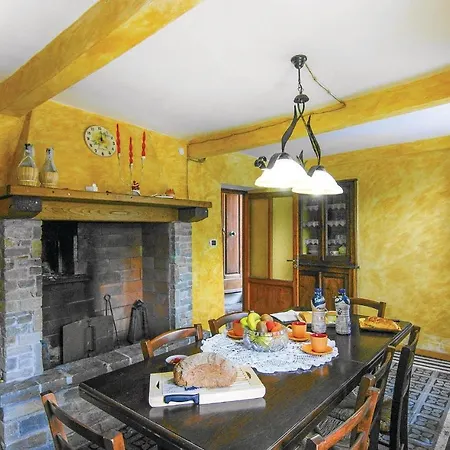 Amazing In Montefegatesi With Wifi Holiday home Tereglio